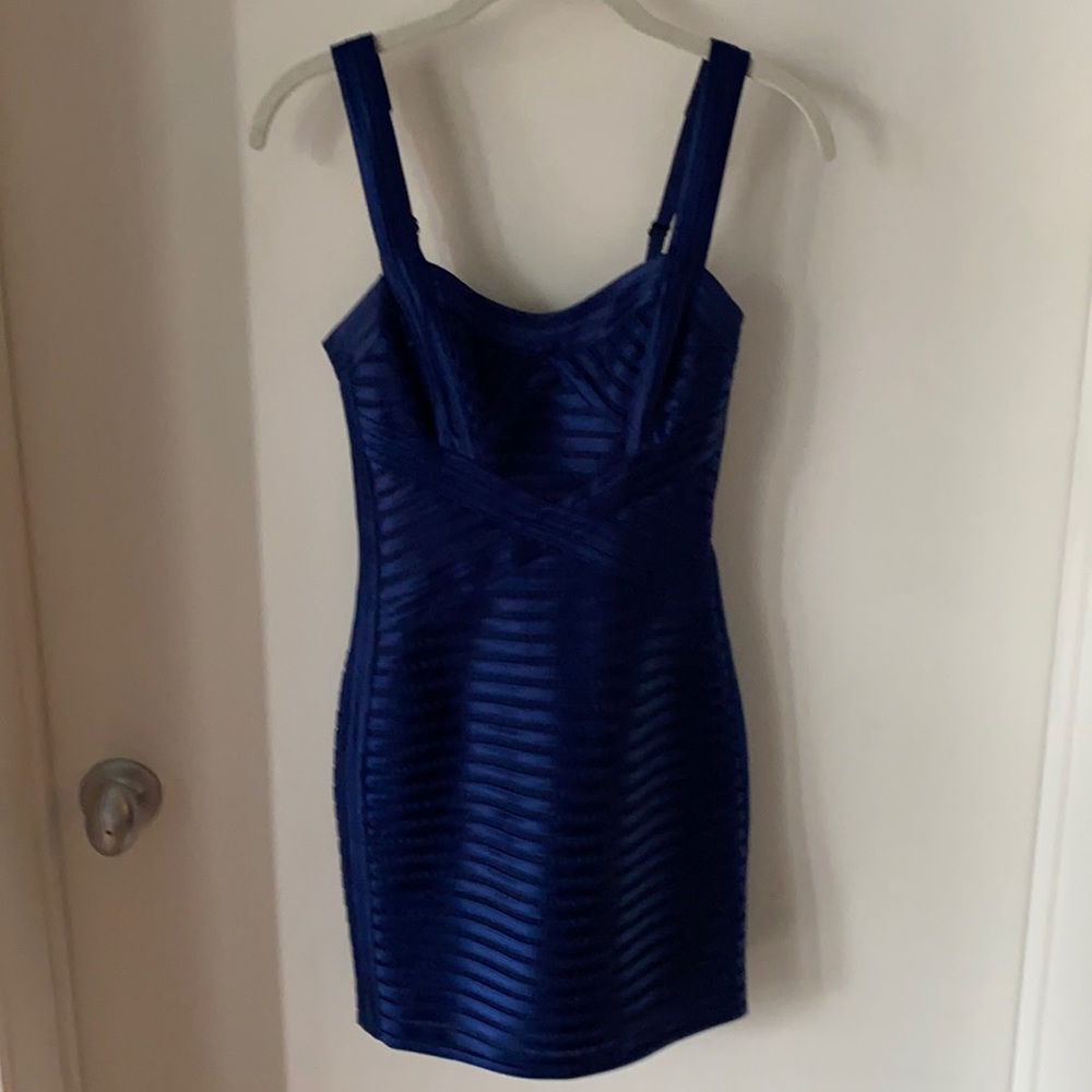 BCBGMAXAZRIA RIVAS COCKTAIL DRESS - Picture 3 of 5